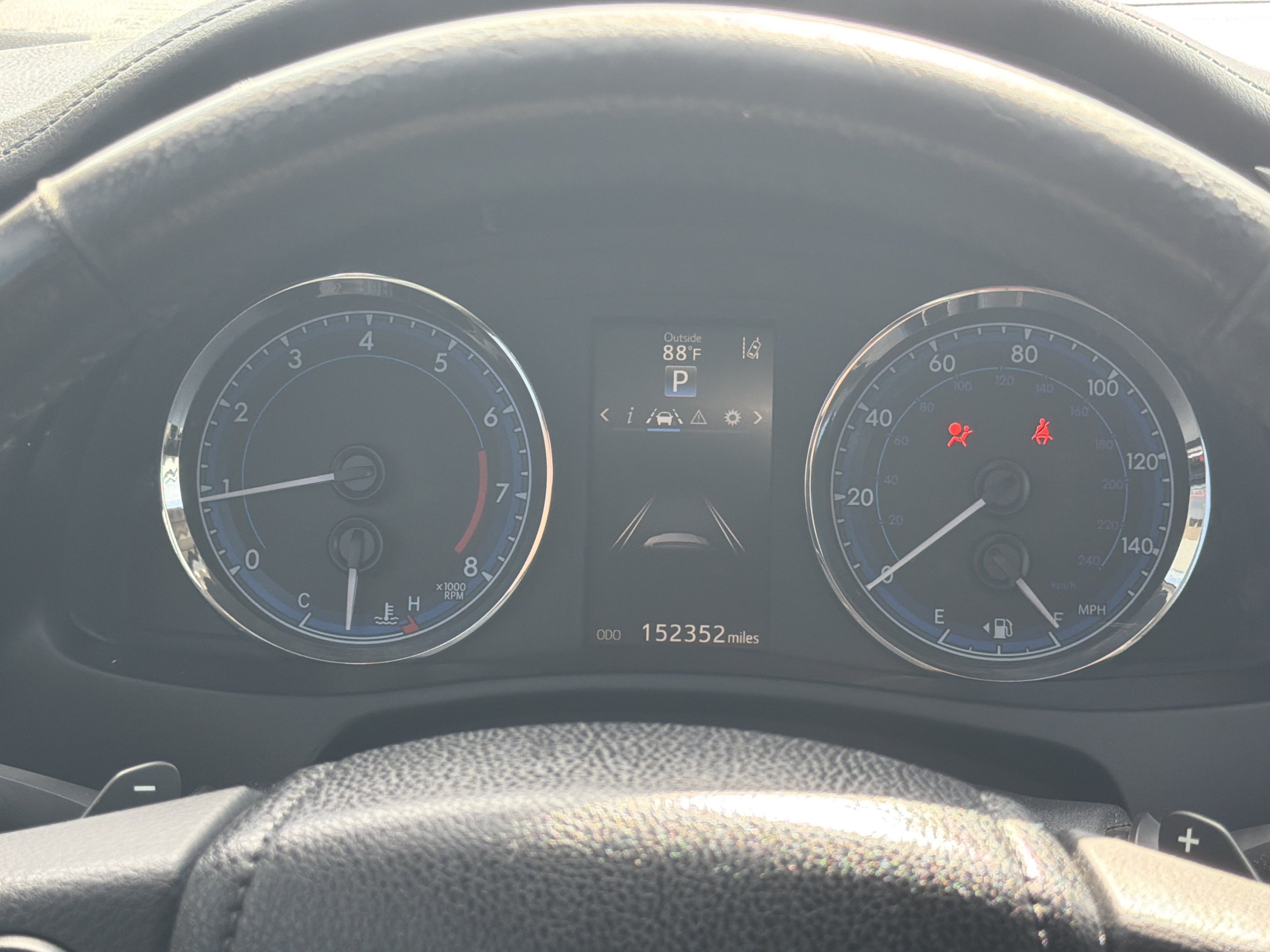 Used 2017 Silver Toyota SE image 3