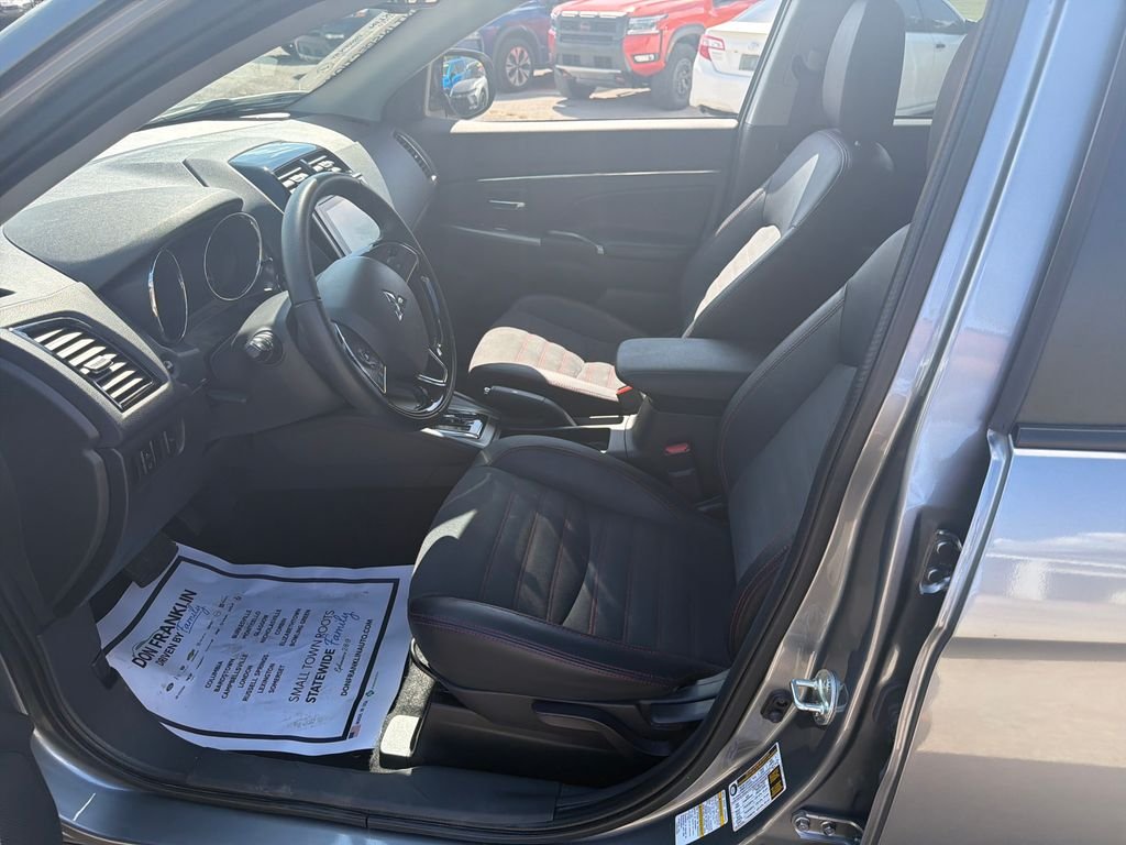 Certified Used 2025 Blue Mitsubishi 2.0 SE image 13