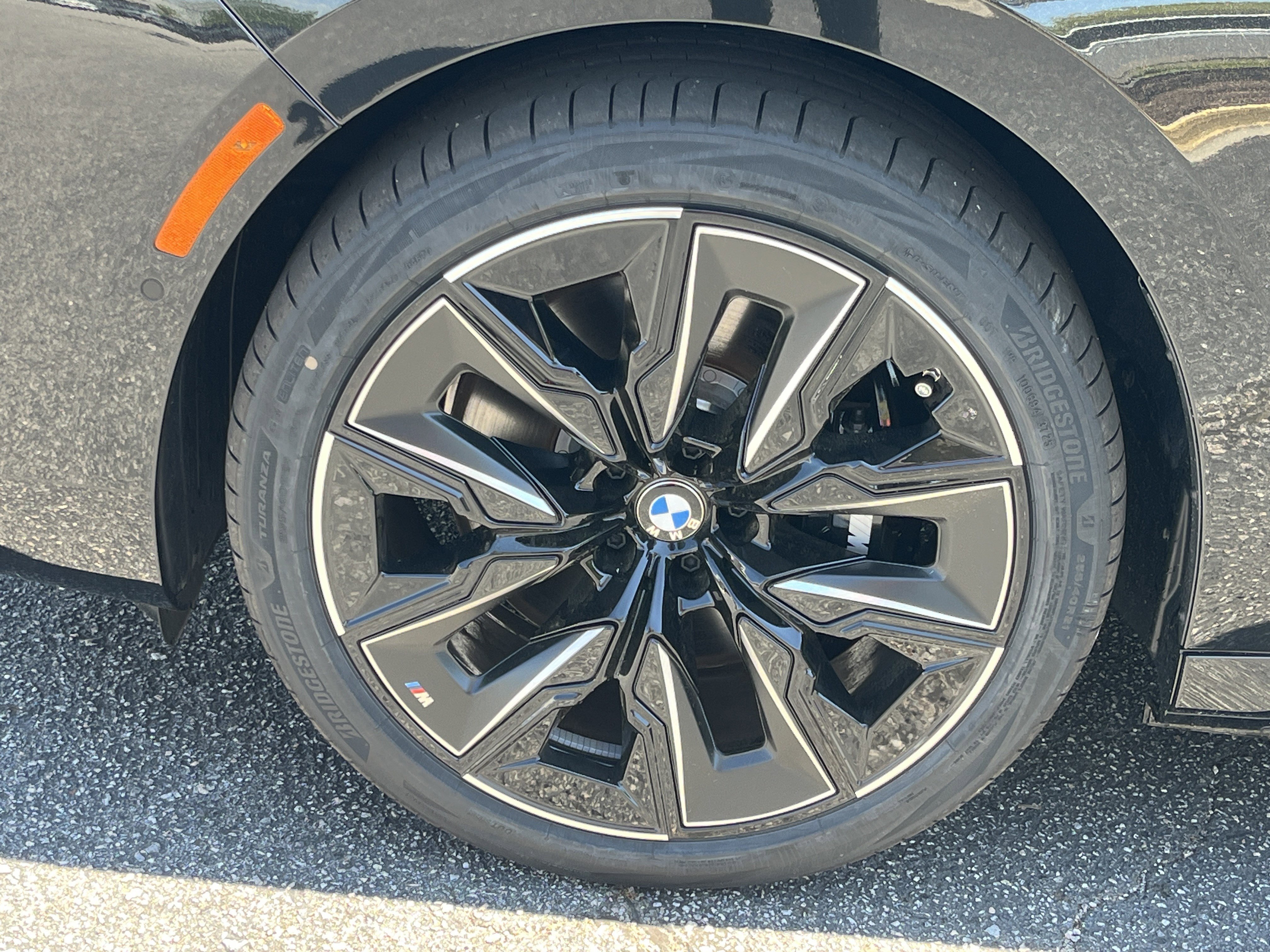 New 2026 Black Sapphire Metallic BMW eDrive50 image 25