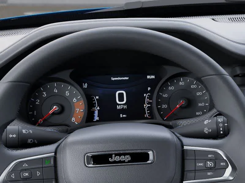 New 2026 Hydro Blue Pearl-Coat Exterior Paint Jeep Latitude Altitude image 17
