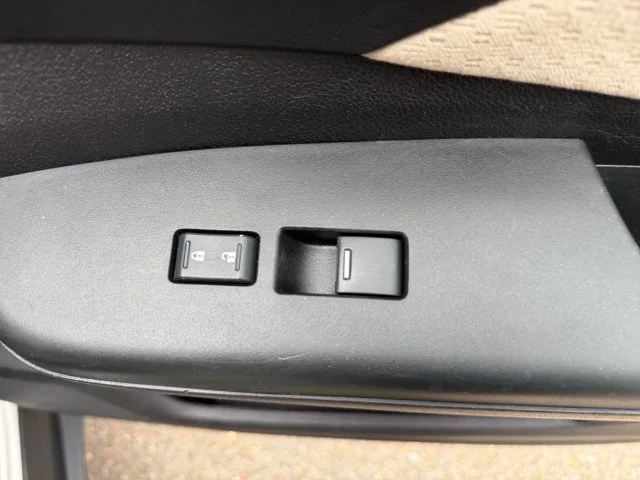 Certified Used 2015 White Honda EX image 32