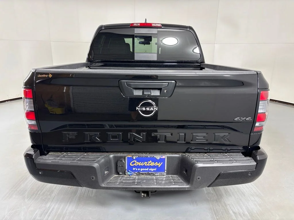 New 2026 Super Black Nissan Crew Cab SV image 7