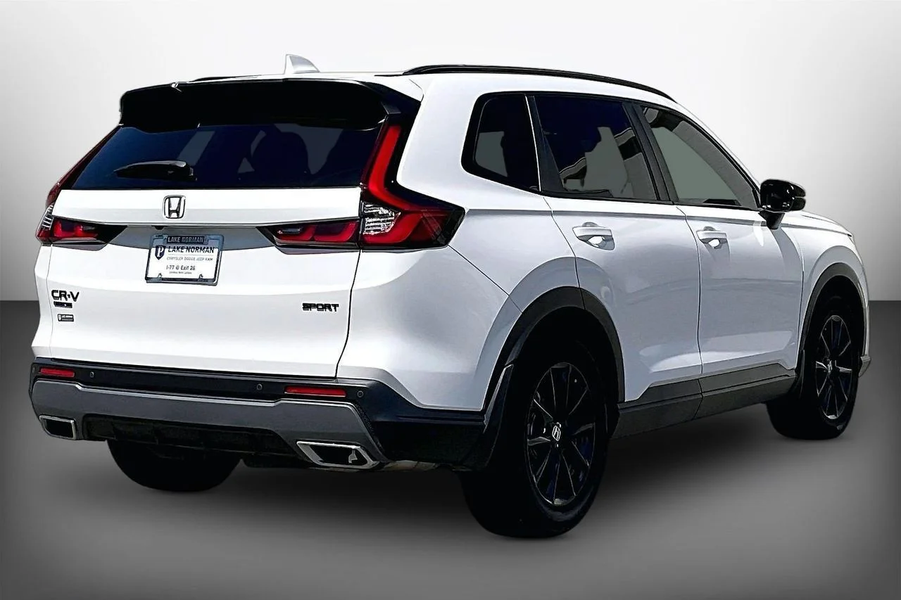 Used 2026 White Honda Sport-L image 8