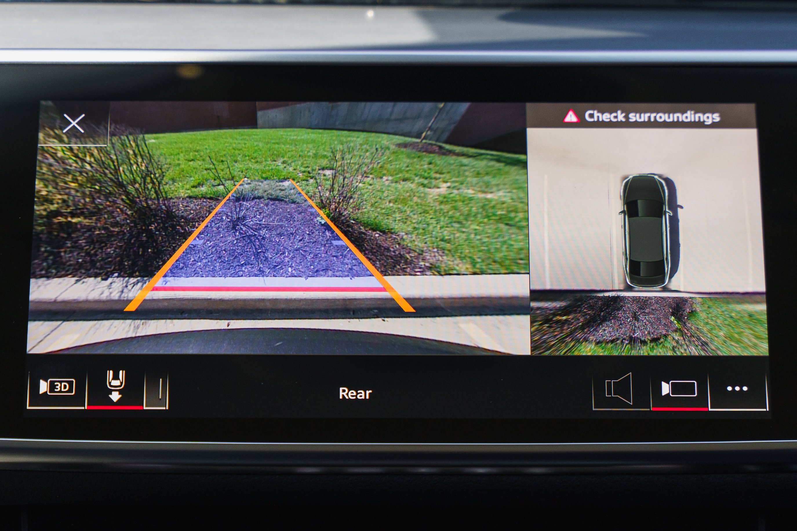 Used 2022 Daytona Gray Pearl Effect Audi  image 15