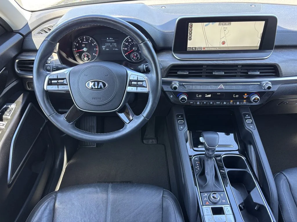 Used 2021 Black Kia EX image 3