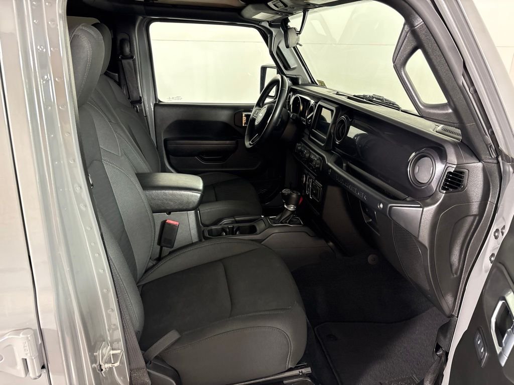 Used 2022 Gray Jeep Unlimited Sport Altitude image 15