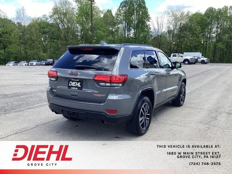 Used 2019 Gray Jeep Trailhawk image 7