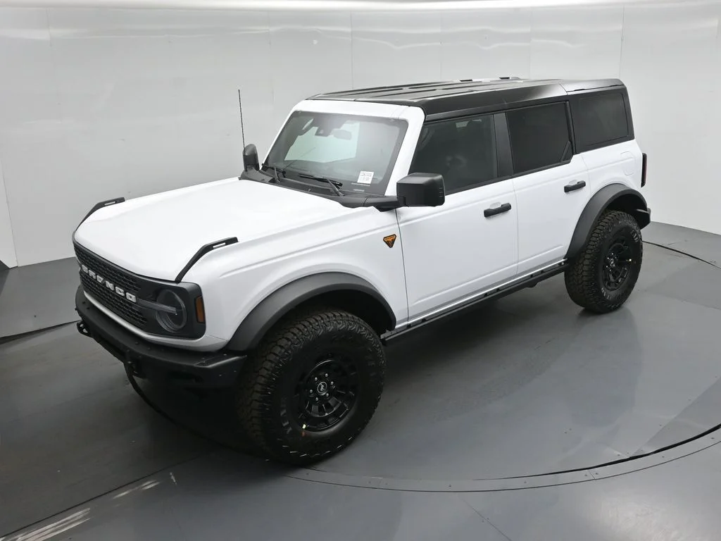 New 2026 White Ford Badlands image 32