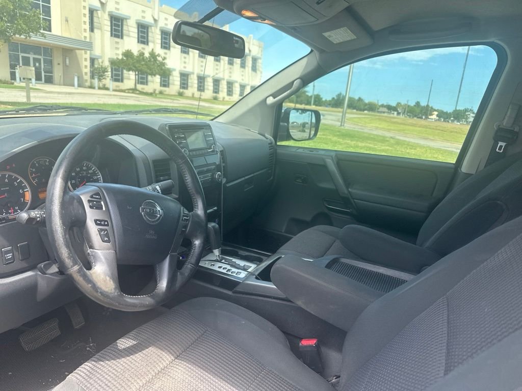Used 2013 Blue Nissan SV image 9