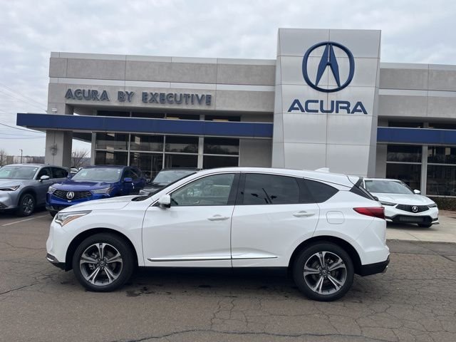 Used 2023 Platinum White Pearl Acura Advance Package image 2