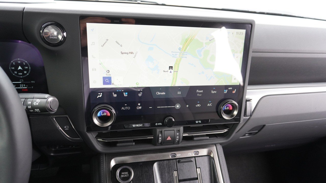 Used 2024 Gray Lexus GX 550 Luxury image 16
