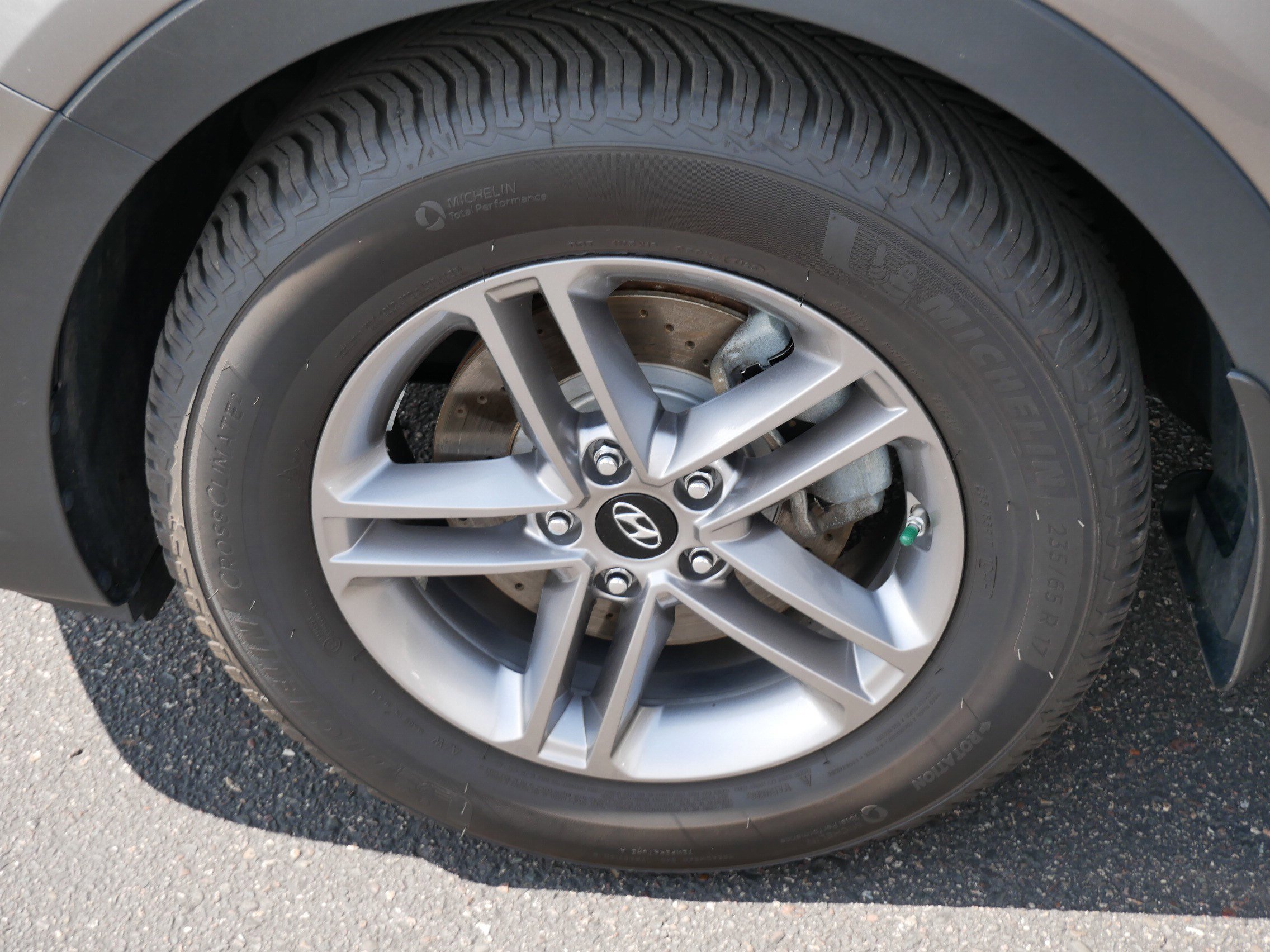 Used 2017 Mineral Gray Hyundai 2.4L image 15