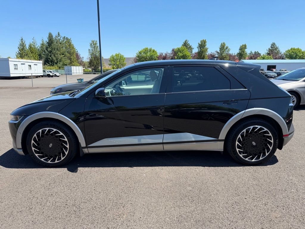 Used 2023 Abyss Black Hyundai Limited image 10