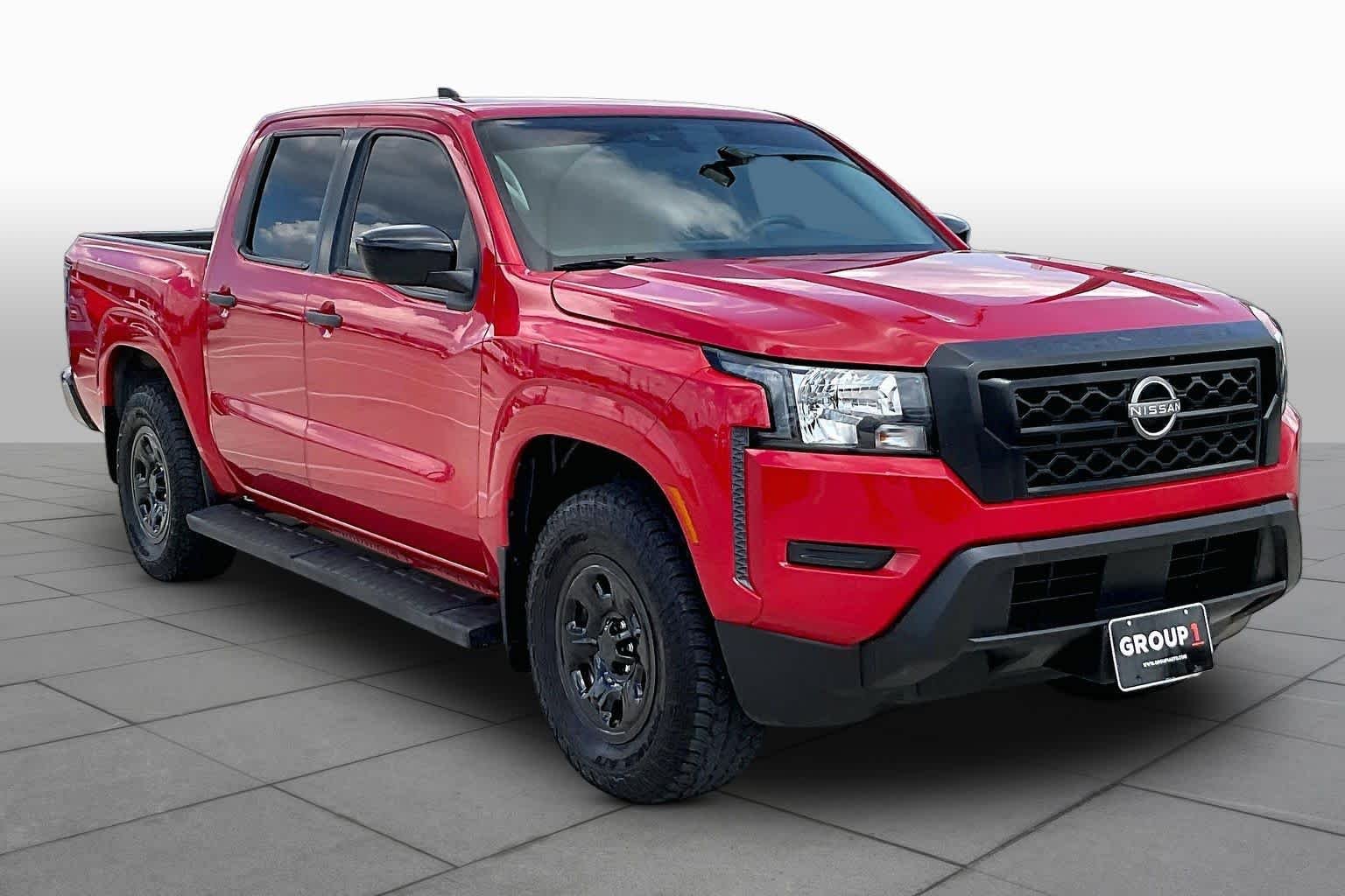 Used 2022 Red Alert Nissan S image 3