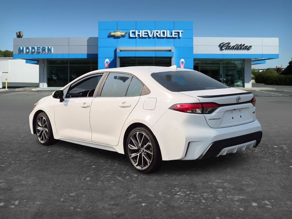 Used 2021 BLIZZARD PEARL Toyota XSE image 3
