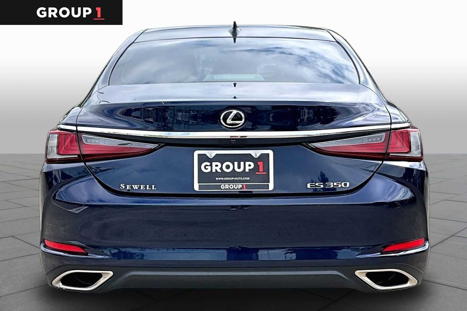 Used 2022 Nightfall Mica Lexus  image 5