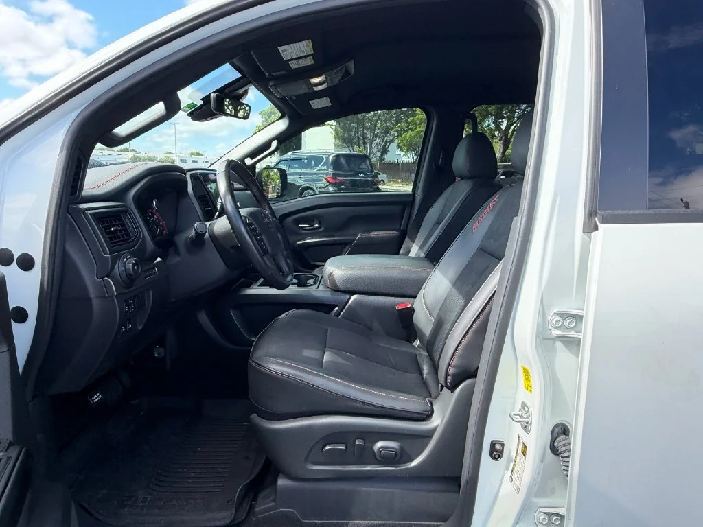 Used 2024 White Nissan PRO-4X image 9