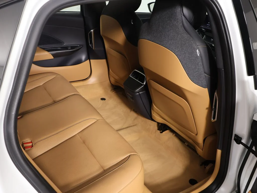 Used 2024 White Lucid Touring image 32