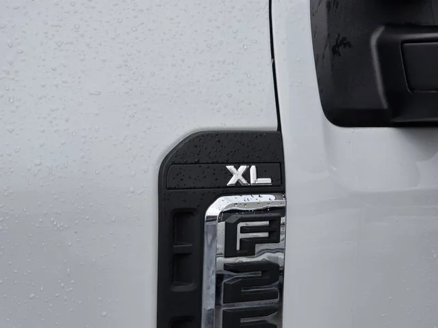 Used 2024 Oxford White Ford XL image 33