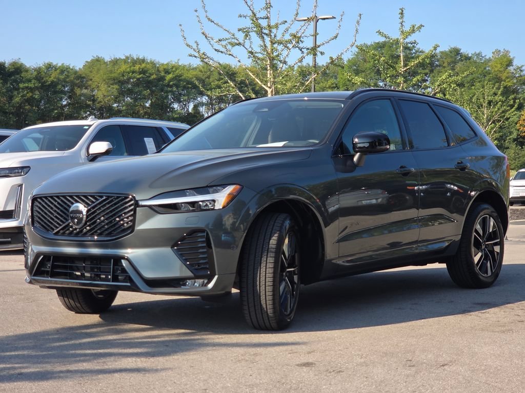 2026 Volvo XC60 Plus - Photo 23