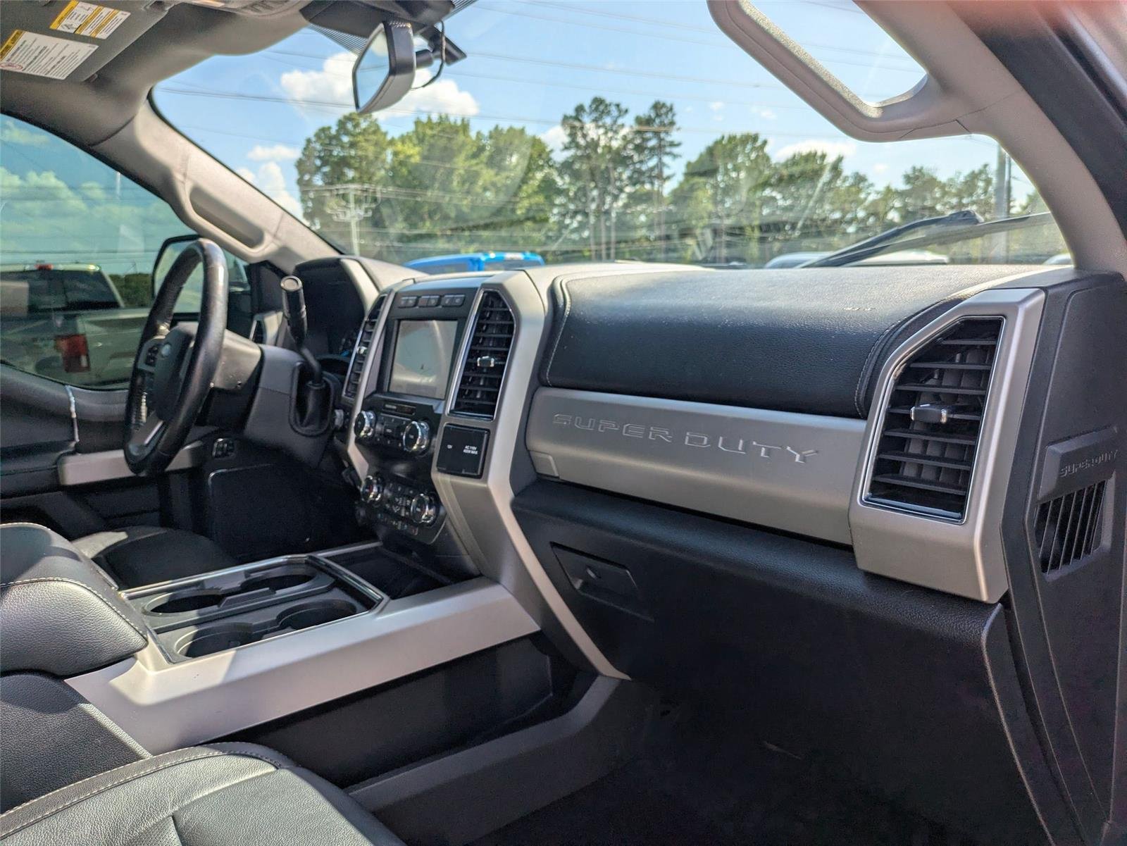 Used 2020 Iconic Silver Metallic Ford LARIAT image 38