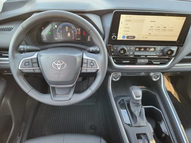 Used 2025 Blueprint Toyota XLE image 26