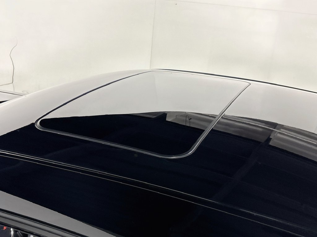 Used 2022 Pitch Black Clearcoat Dodge R/T Scat Pack image 19