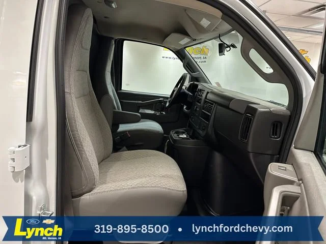 2026 Chevrolet Express Cargo Work Van - Photo 6