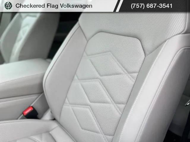 New 2026 Green Volkswagen 2.0T SE w/Technology image 21