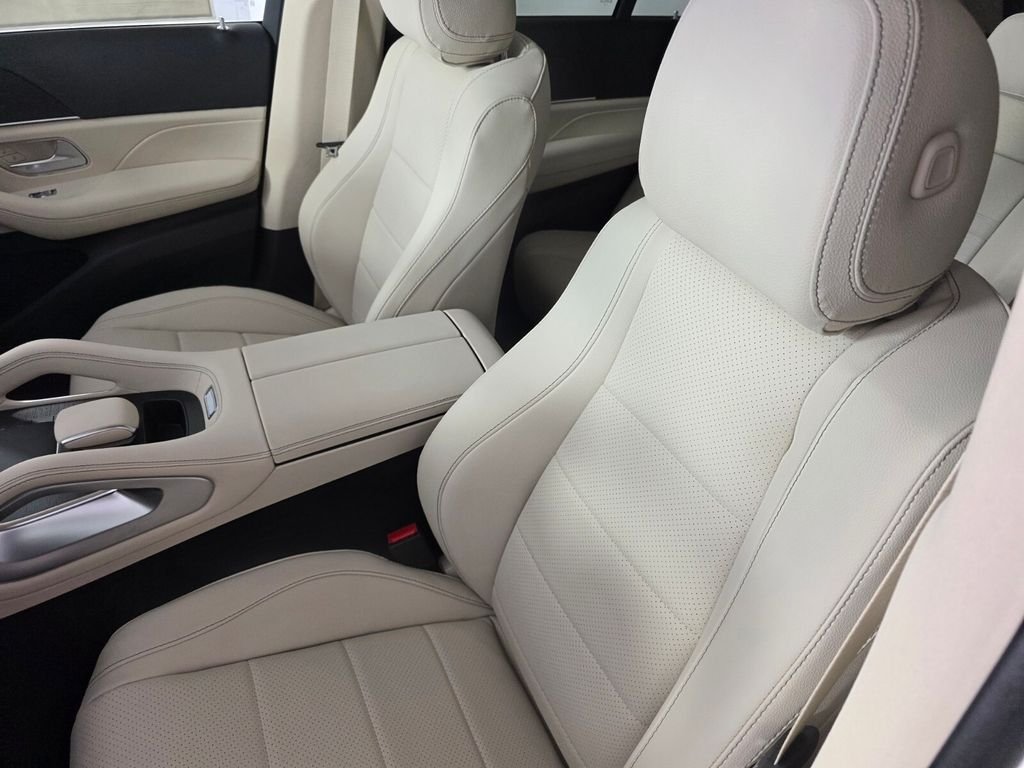 New 2026 Polar White Mercedes-Benz GLE 450 image 8