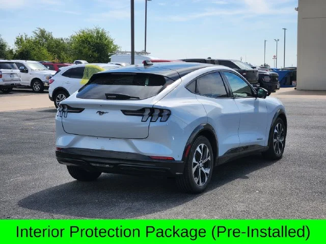 Used 2023 Space White Metallic Ford Premium image 4