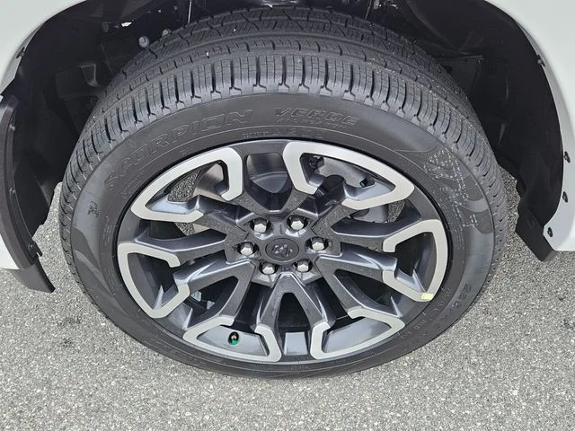 2026 RAM 1500 Limited - Photo 17