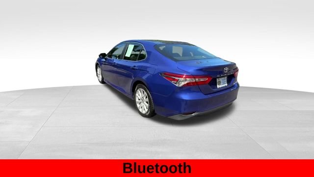 Used 2018 Blue Toyota LE image 5