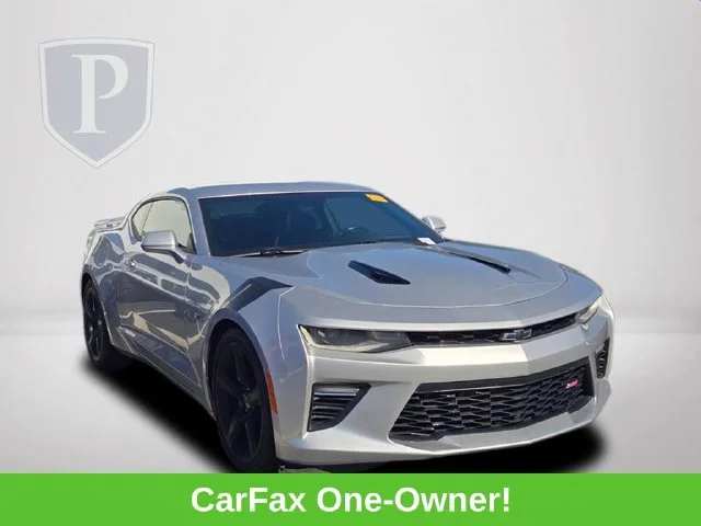 Used 2018 SILVER ICE METALLIC Chevrolet 2SS image 2