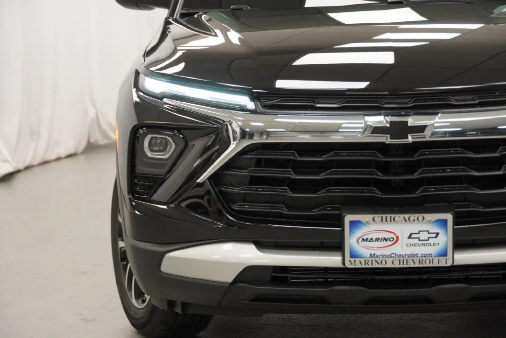 New 2026 Mosaic Black Metallic Chevrolet LT image 10