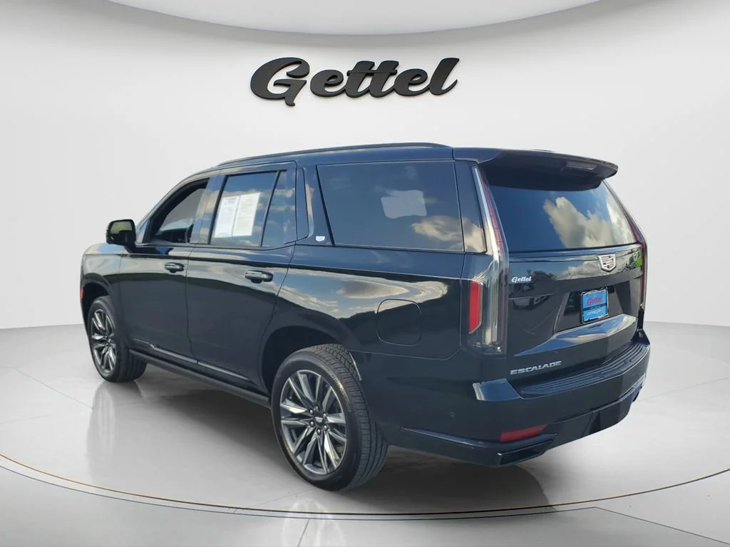 Used 2022 Black Raven Cadillac Sport Platinum image 6