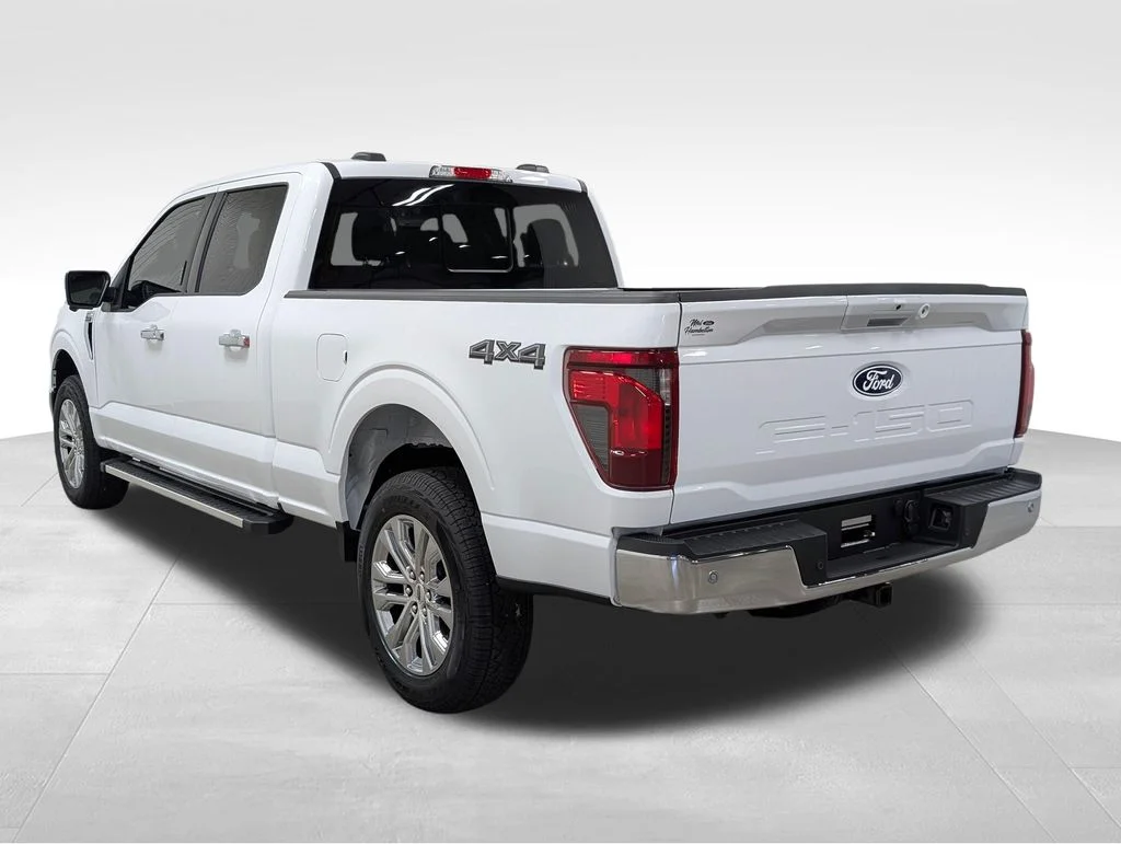 New 2026 Oxford White Ford XLT image 29