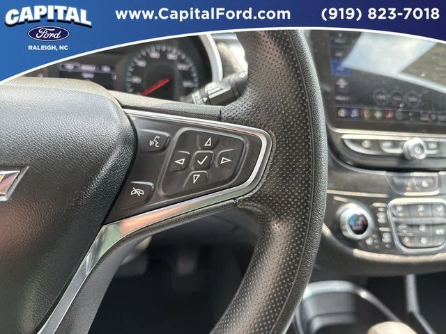 Used 2023 White Chevrolet LT image 23