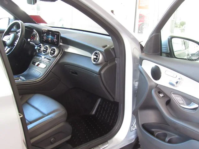 2022 Mercedes-Benz GLC GLC300 - Photo 17
