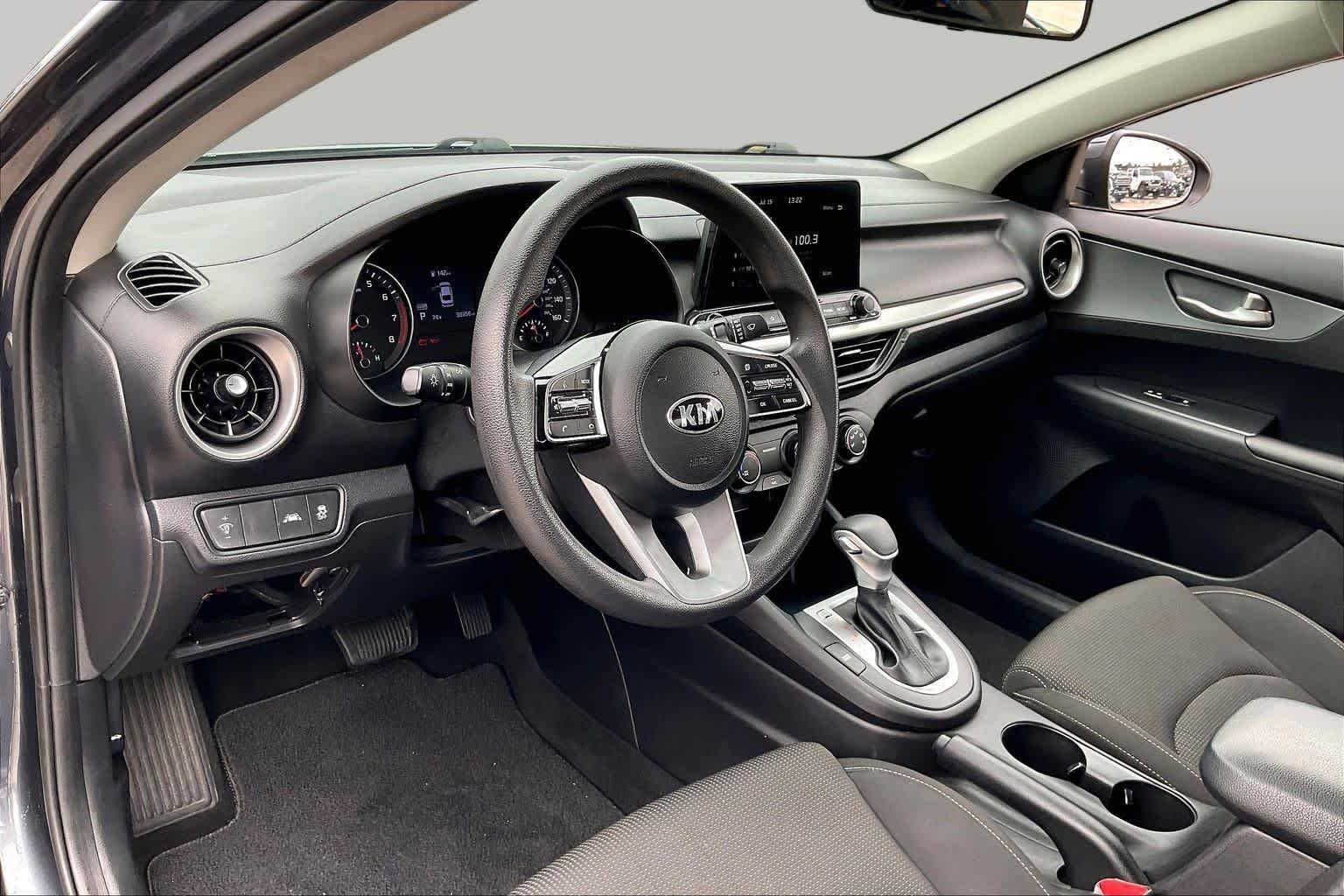 Used 2021 Gray Kia LXS image 33