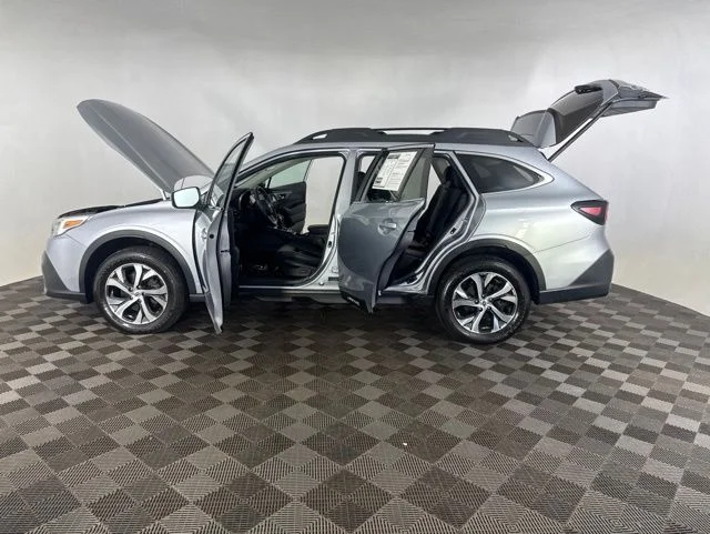 Used 2022 Silver Subaru Limited image 9