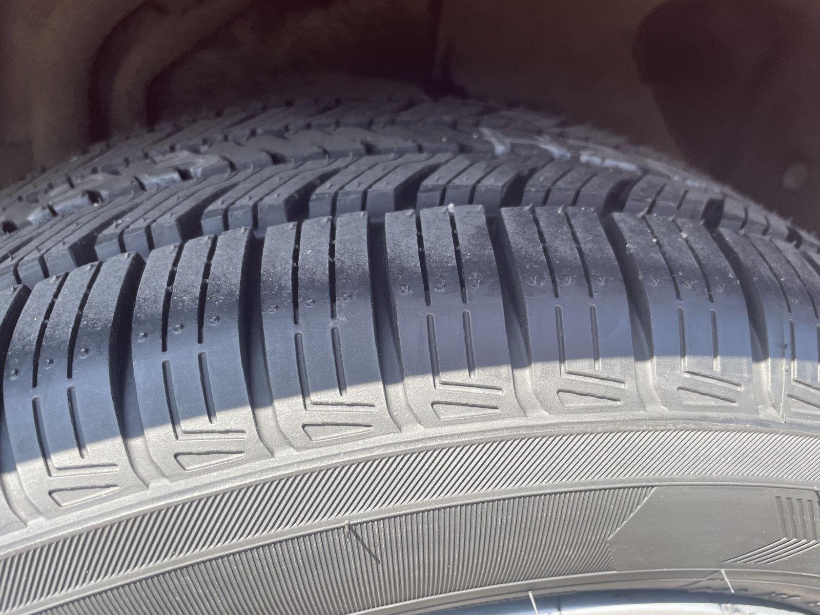 Used 2012 Molten Kia + image 12