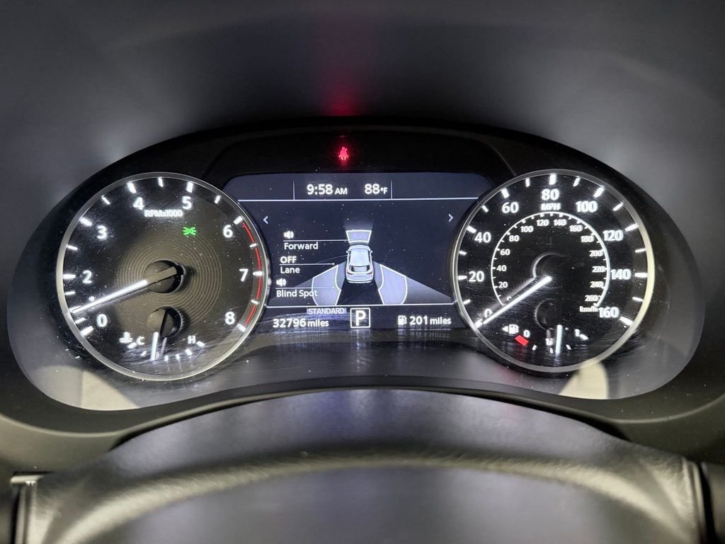 Used 2023 Gray INFINITI LUXE image 14