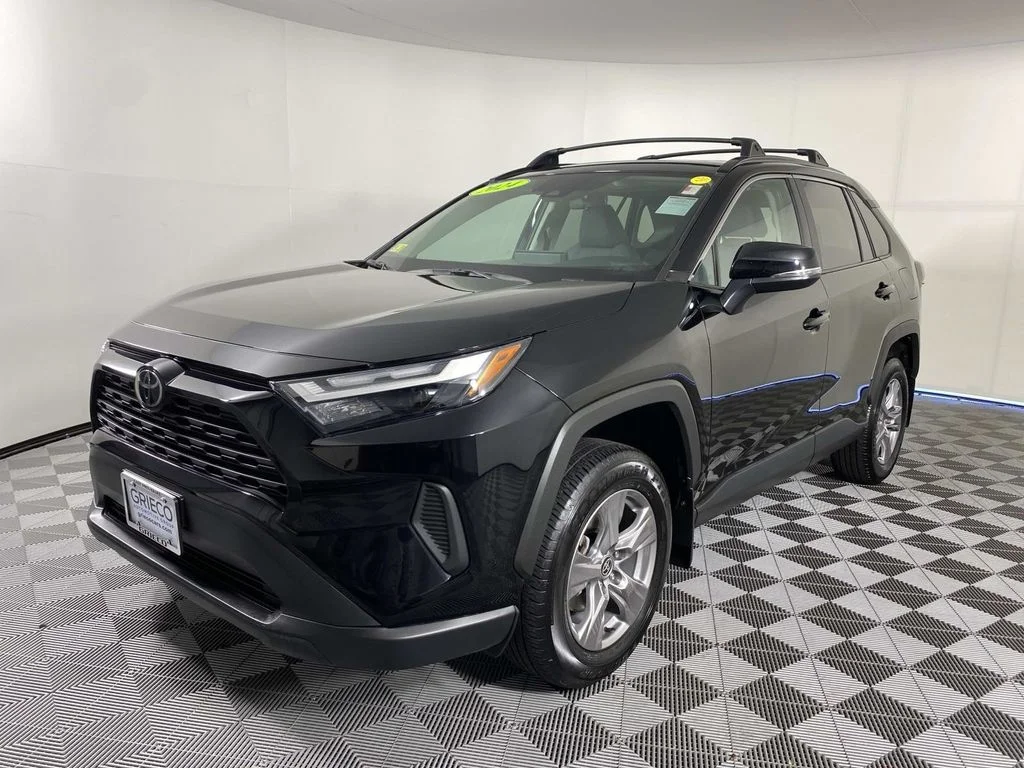 Used 2024 Black Toyota XLE image 4