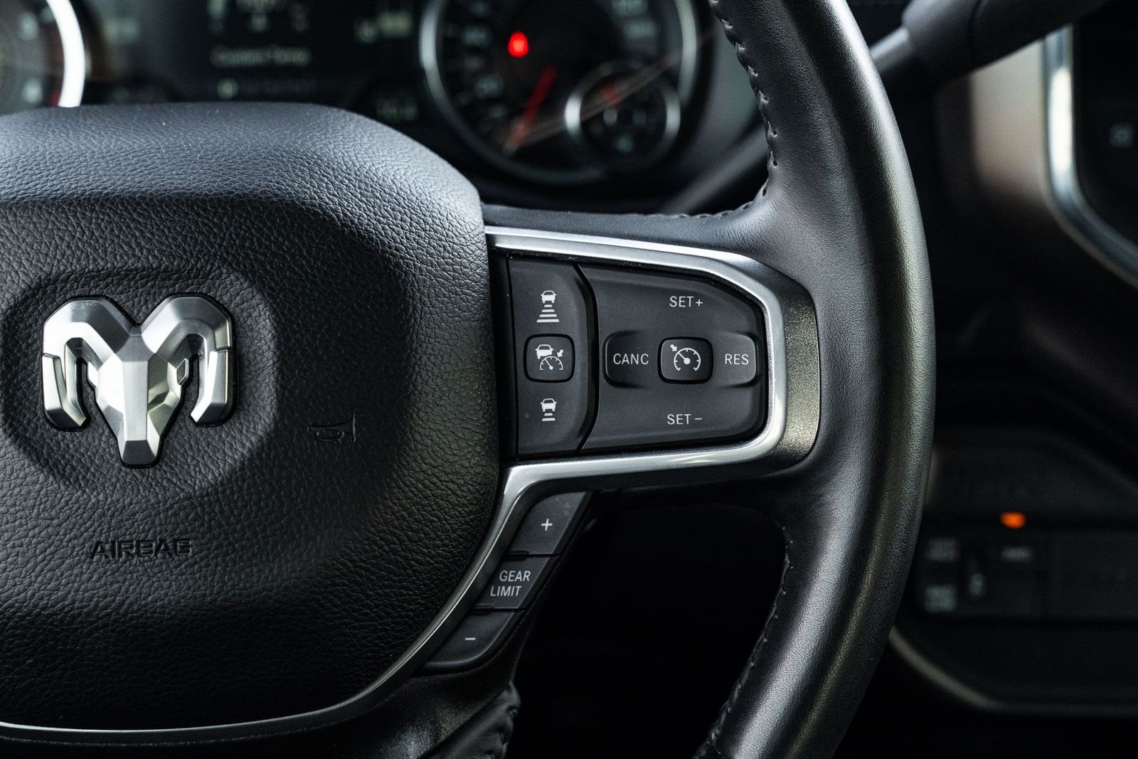 Used 2024 White Ram Laramie image 25