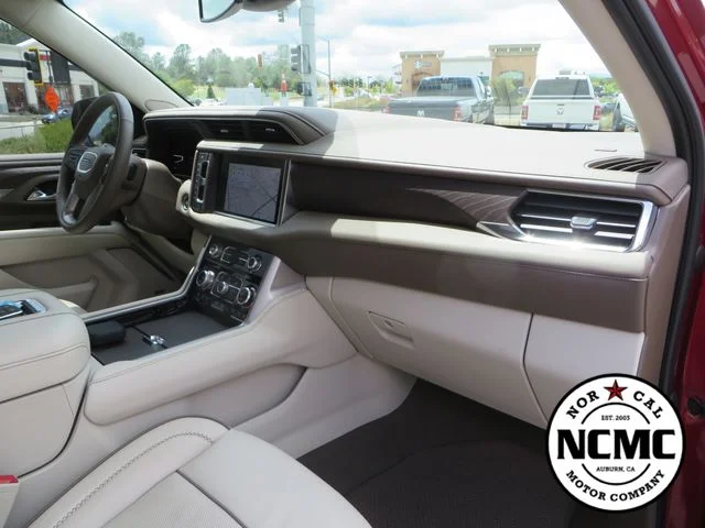 2023 GMC Yukon Denali - Photo 48