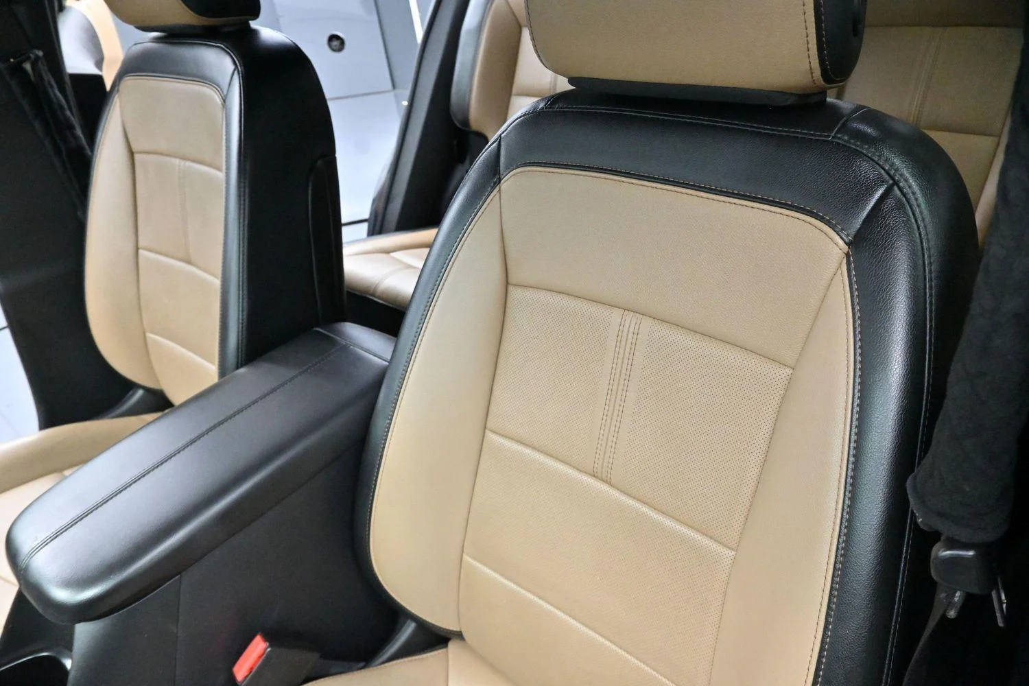 Used 2022 Iron Gray Metallic Chevrolet Premier image 17