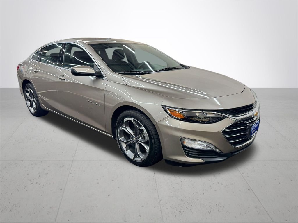 Used 2023 Gray Chevrolet LT image 9