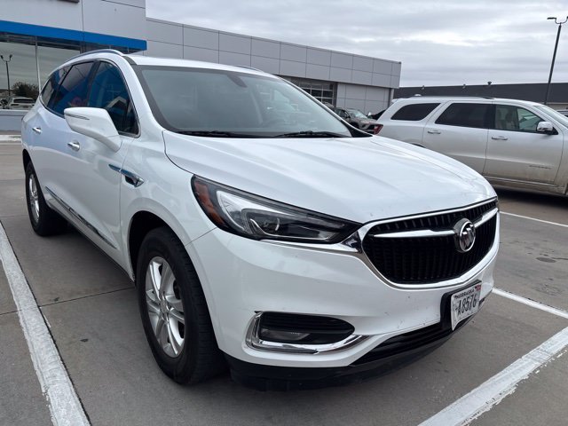 Used 2019 White Buick Essence image 2