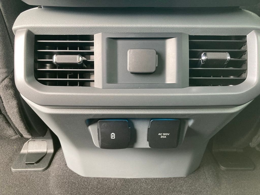 Used 2025 Black Ford XLT image 60